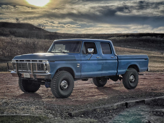 Robert's 1976 F250 Crewcab - BodyByHighboy